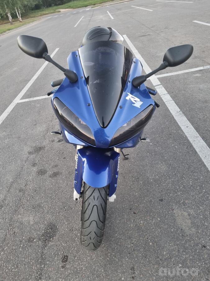 Yamaha R1