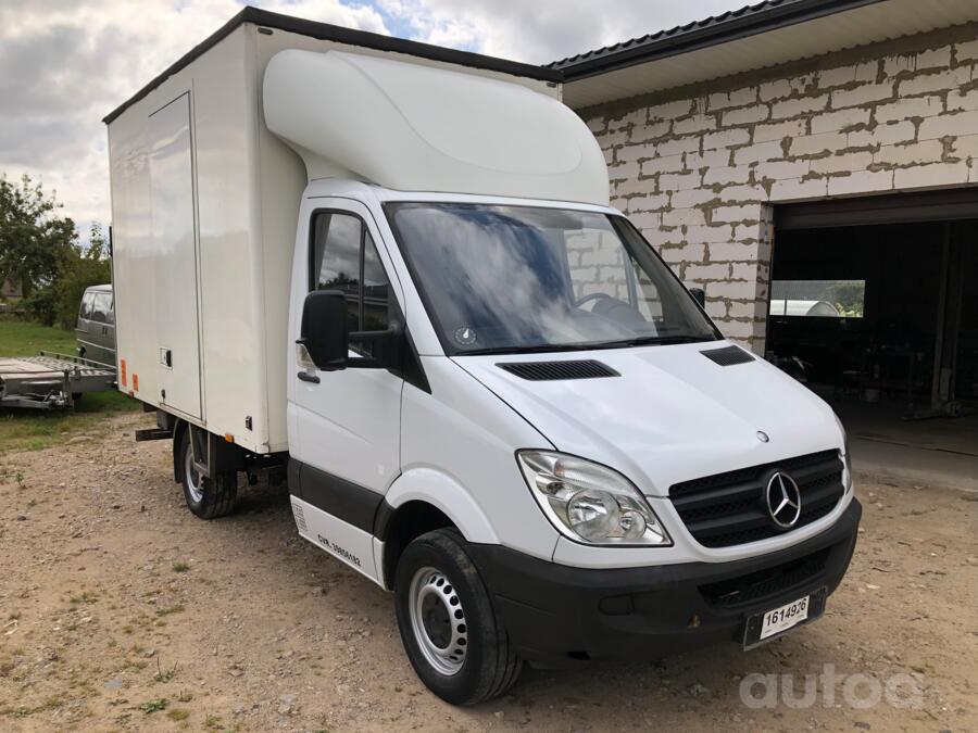 Mercedes-Benz Sprinter Second generation