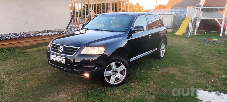 Volkswagen Touareg 1 generation Crossover