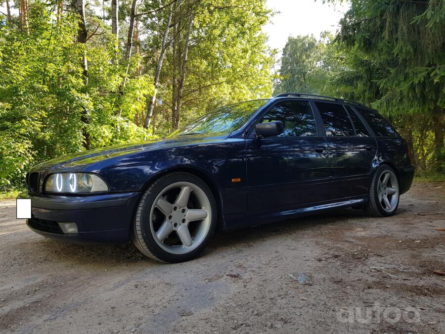 BMW 5 Series E39 Touring wagon