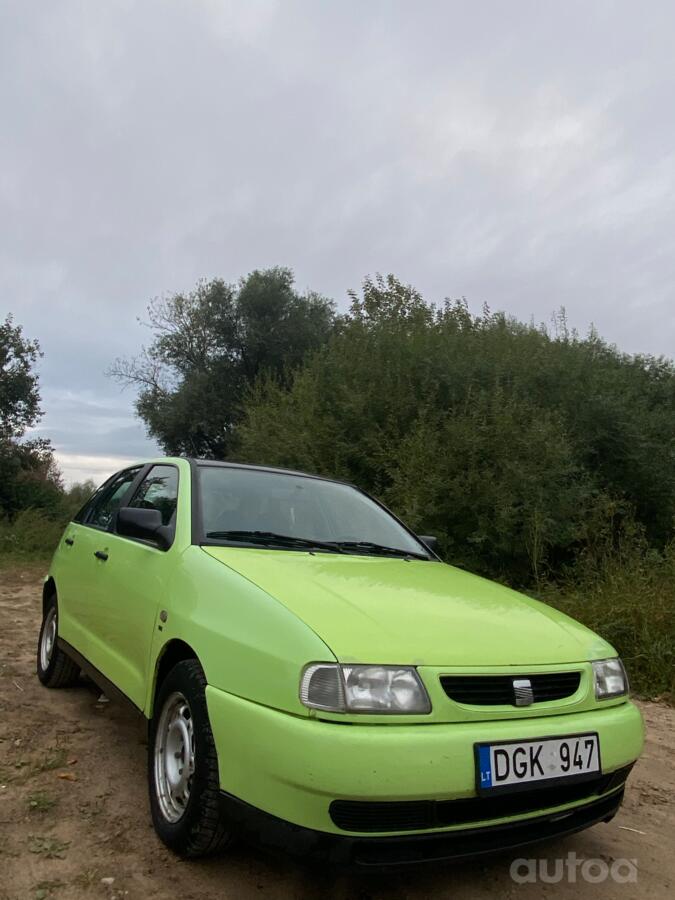 SEAT Ibiza 2 generation Hatchback 5-doors