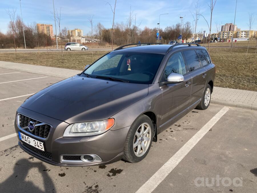 Volvo V70 3 generation wagon