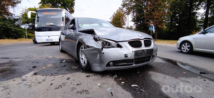 BMW 5 Series E60/E61 Sedan