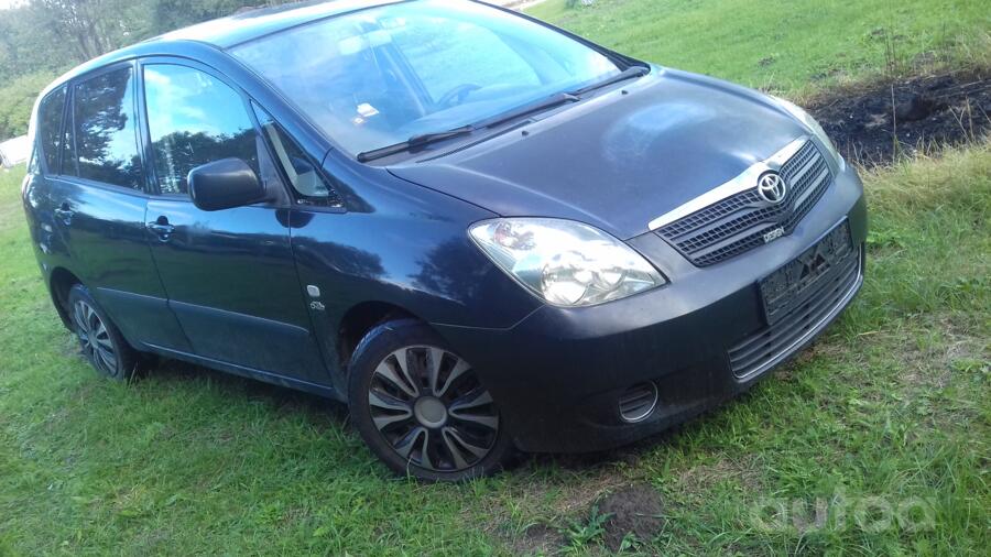 Toyota Corolla Verso 1 generation Minivan