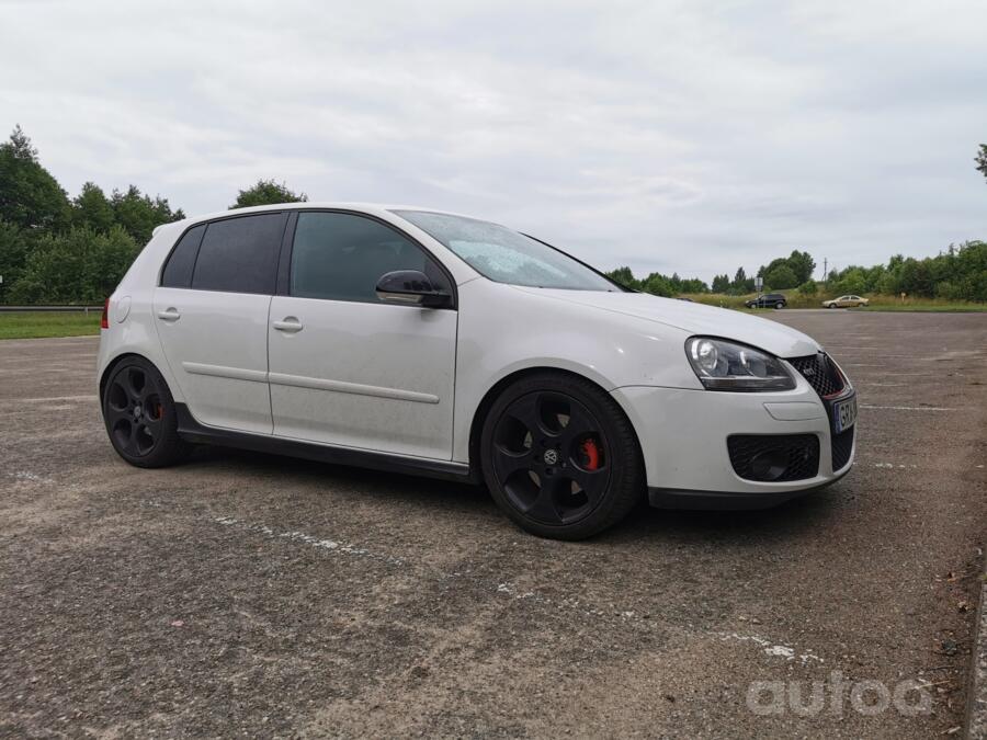 Volkswagen Golf GTI 5 generation