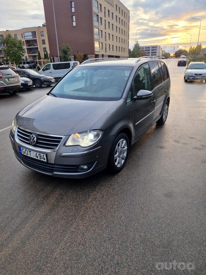 Volkswagen Touran 1 generation [restyling] Minivan 5-doors
