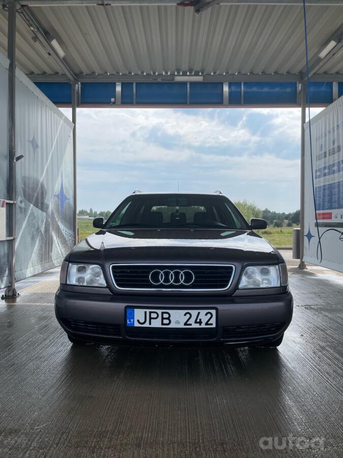 Audi A6 A4/C4 wagon