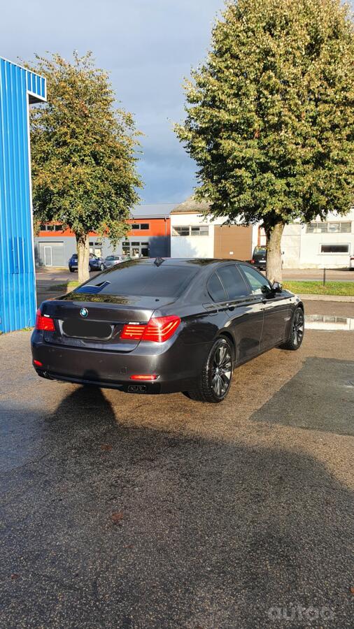 BMW 7 Series F01/F02 Sedan