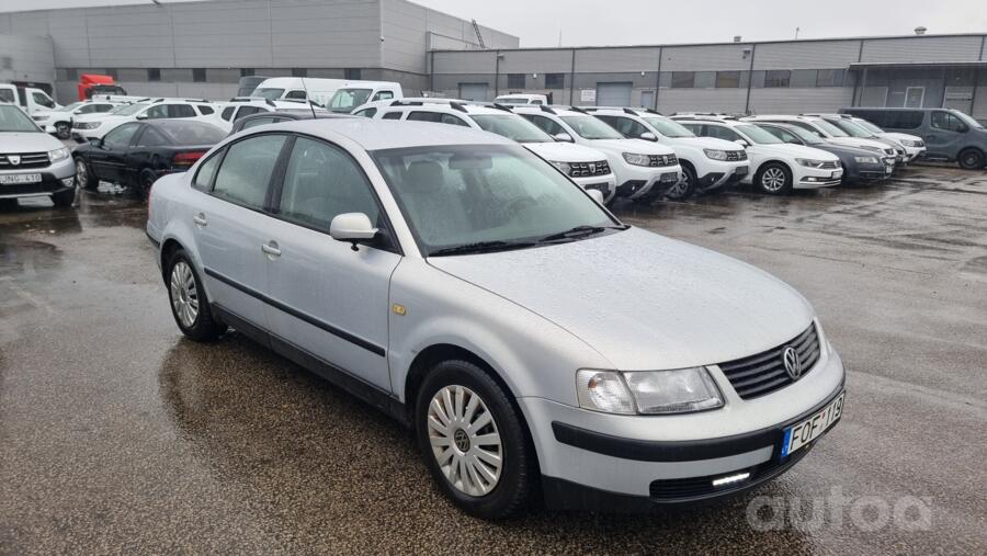 Volkswagen Passat B5 Sedan 4-doors
