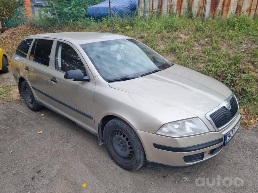 Skoda Octavia 2 generation Combi wagon 5-doors