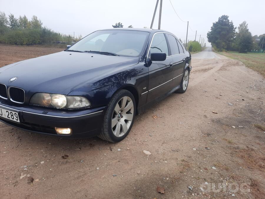 BMW 5 Series E39 Sedan 4-doors