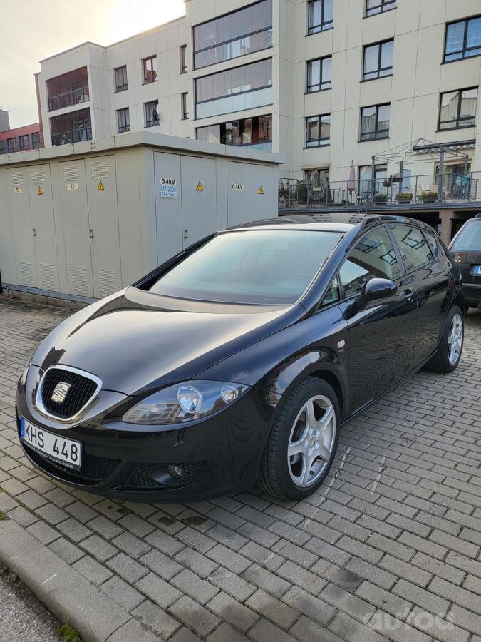 SEAT Leon 2 generation Hatchback 5-doors