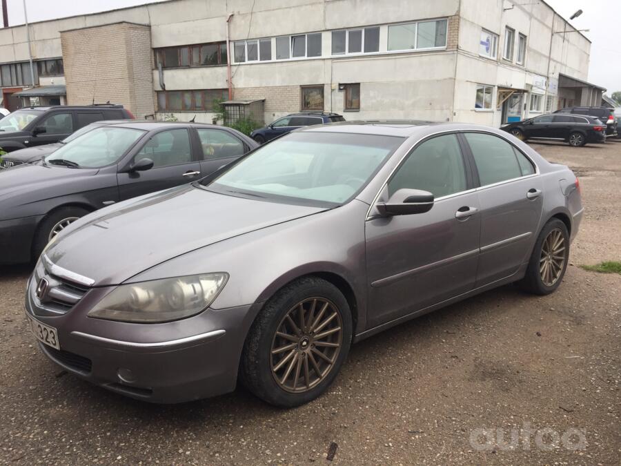 Acura RL KB1 Sedan