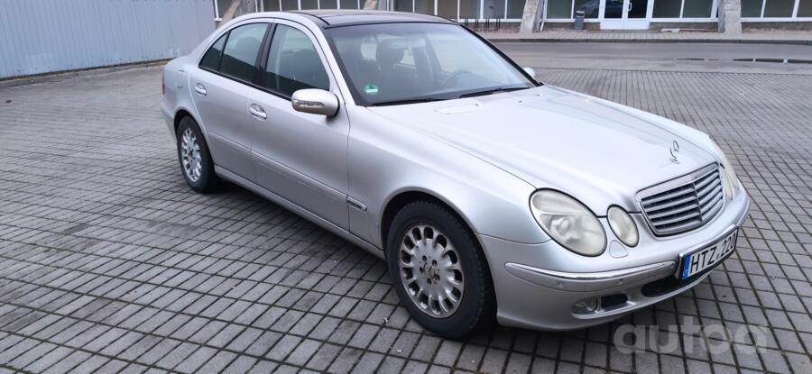Mercedes-Benz E-Class W211 Sedan
