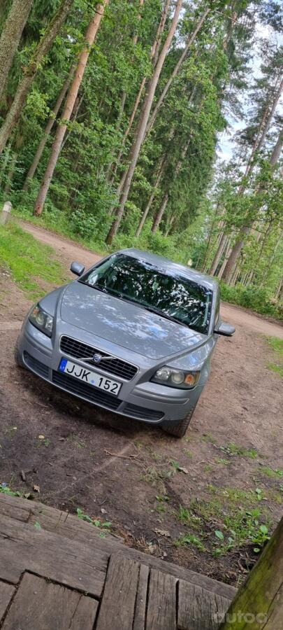 Volvo S40 2 generation Sedan
