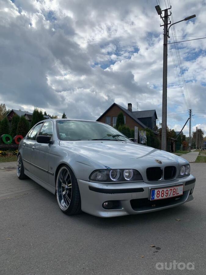 BMW 5 Series E39 Sedan 4-doors