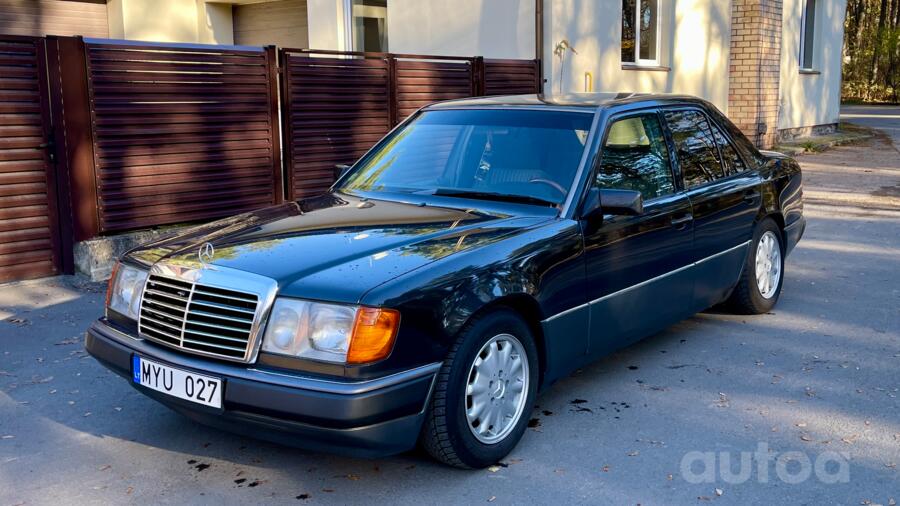 Mercedes-Benz W124 1 generation