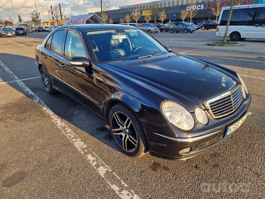 Mercedes-Benz E-Class W211 Sedan