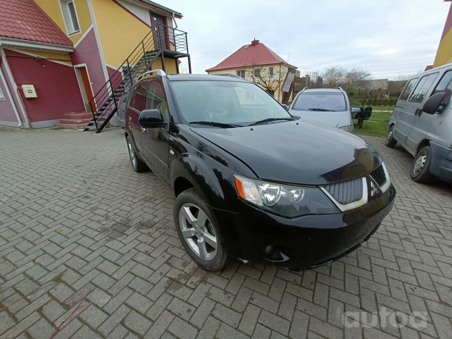Mitsubishi Outlander 2 generation