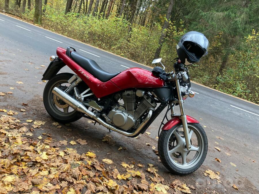 Suzuki VX 800