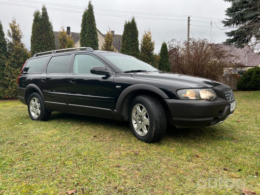 Volvo XC70 2 generation wagon