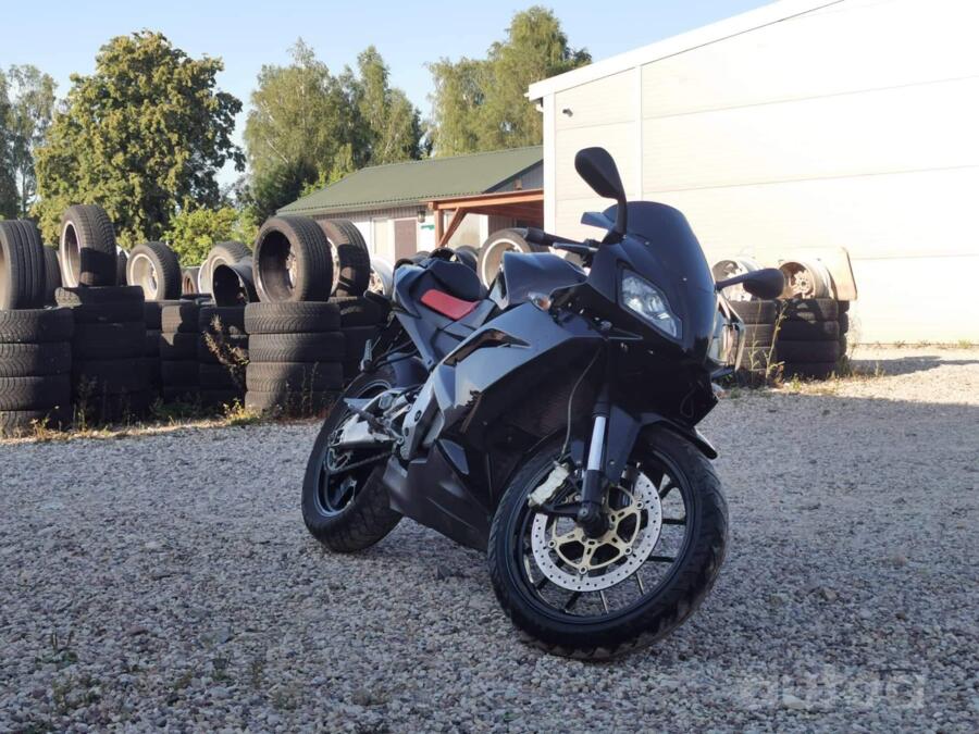 Aprilia RS