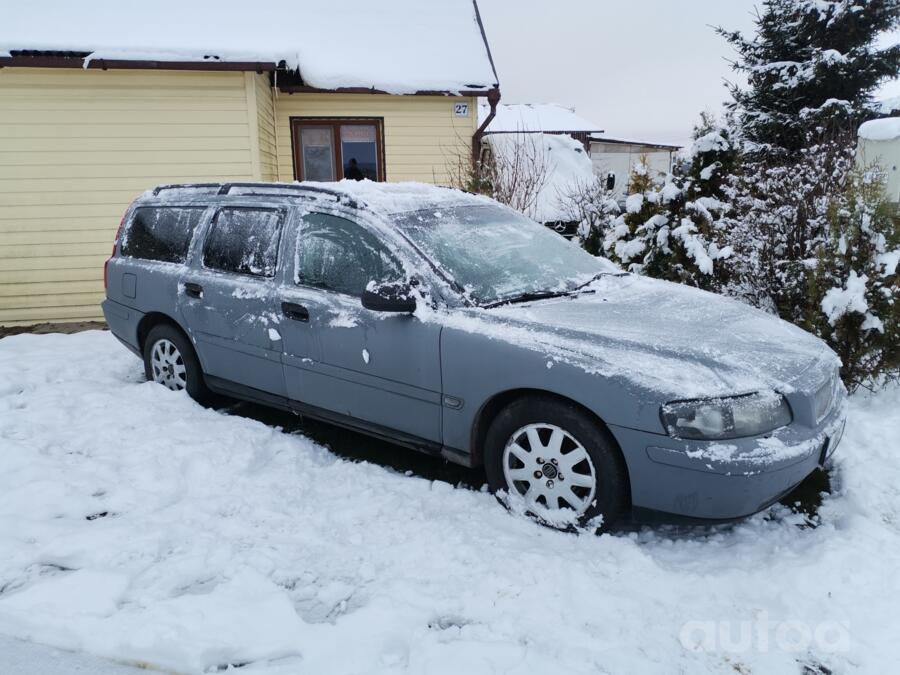 Volvo V70 2 generation wagon