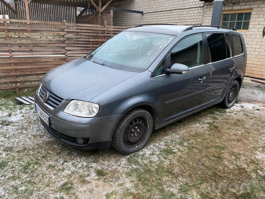 Volkswagen Touran 1 generation Minivan