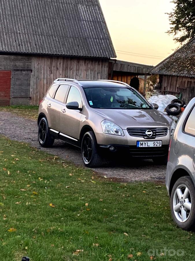 Nissan Qashqai+2 1 generation