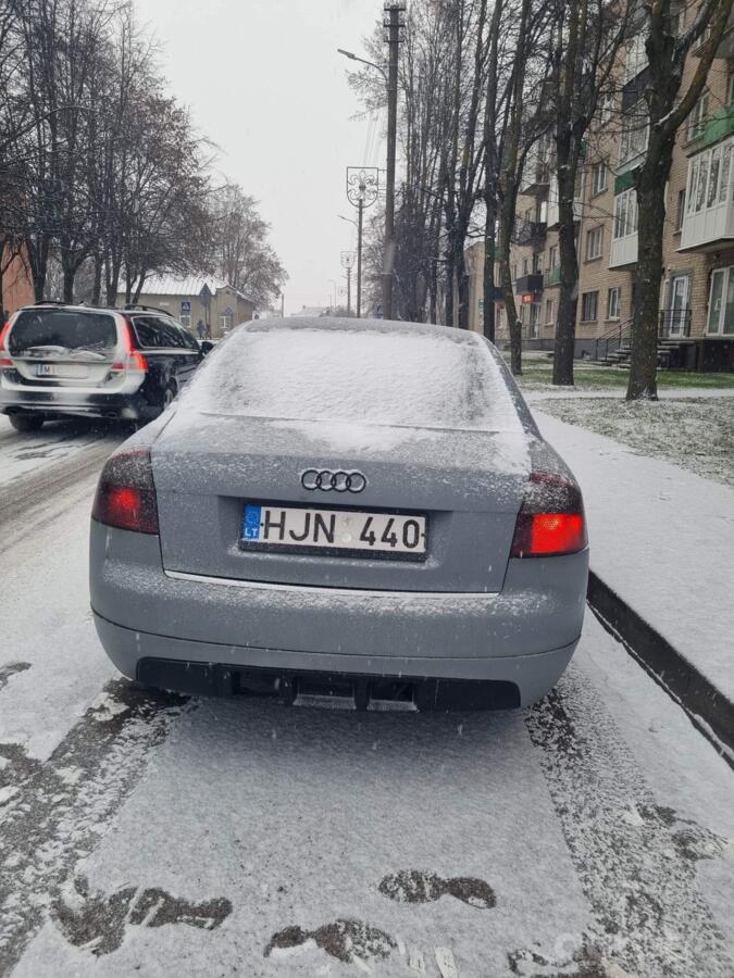 Audi A4 B6 Sedan