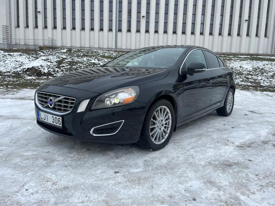 Volvo S60 2 generation Sedan