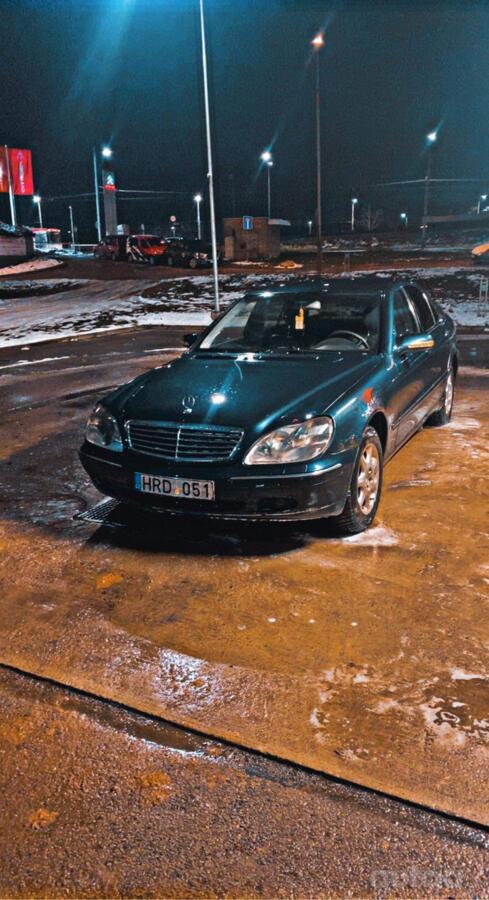 Mercedes-Benz S-Class W220 Sedan