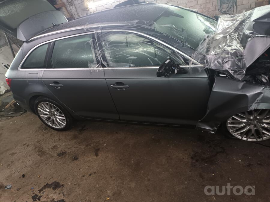 Audi A4 B9 Avant wagon 5-doors
