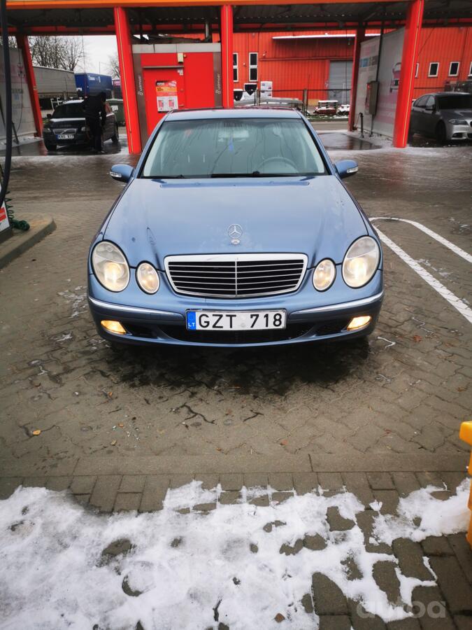 Mercedes-Benz E-Class W211 Sedan