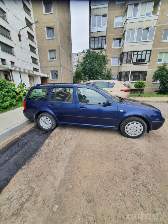 Volkswagen Golf 4 generation wagon
