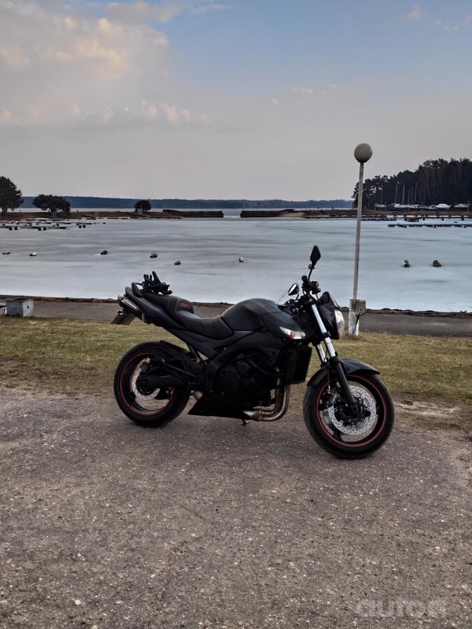 Suzuki GSR 600