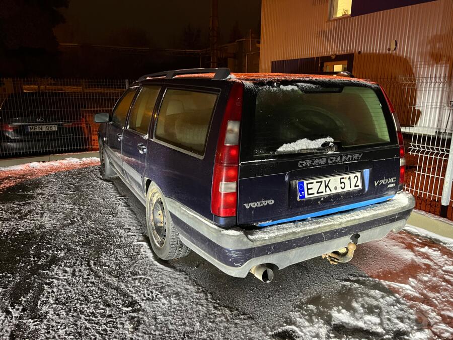 Volvo XC70 1 generation wagon