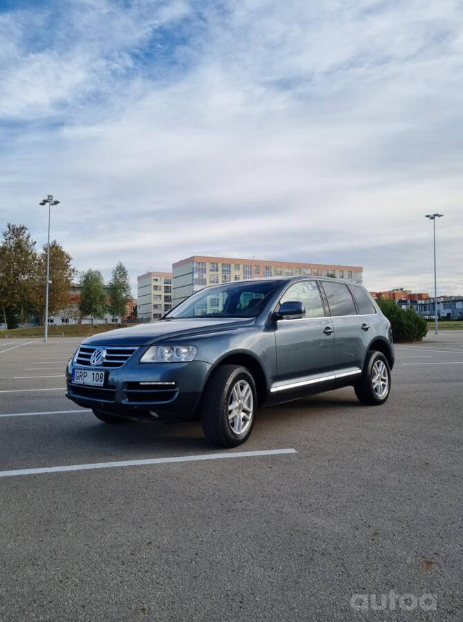 Volkswagen Touareg 1 generation Crossover