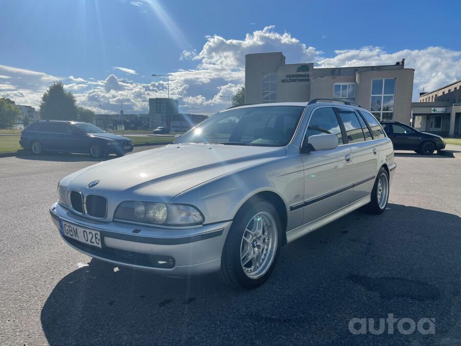 BMW 5 Series E39 Touring wagon