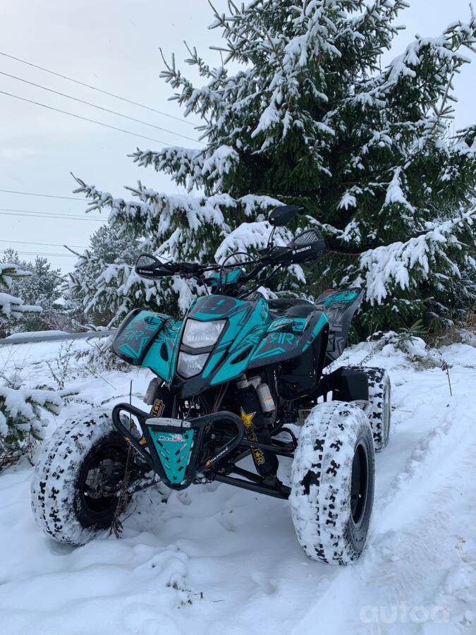 Suzuki T