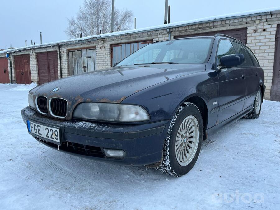 BMW 5 Series E39 Touring wagon