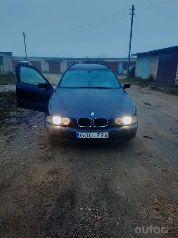 BMW 5 Series E39 Touring wagon