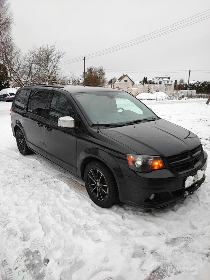 Dodge Caravan 5 generation [restyling] Grand minivan