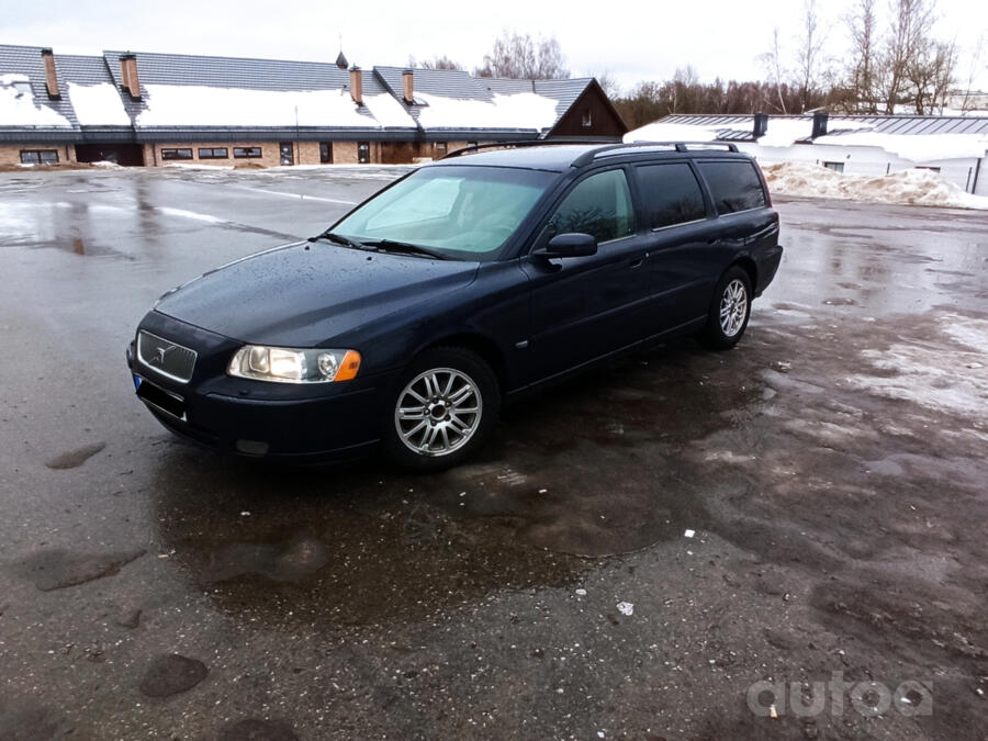 Volvo V70 2 generation [restyling] wagon 5-doors
