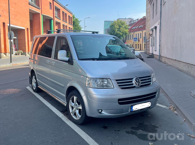 Volkswagen Multivan T5 Minivan