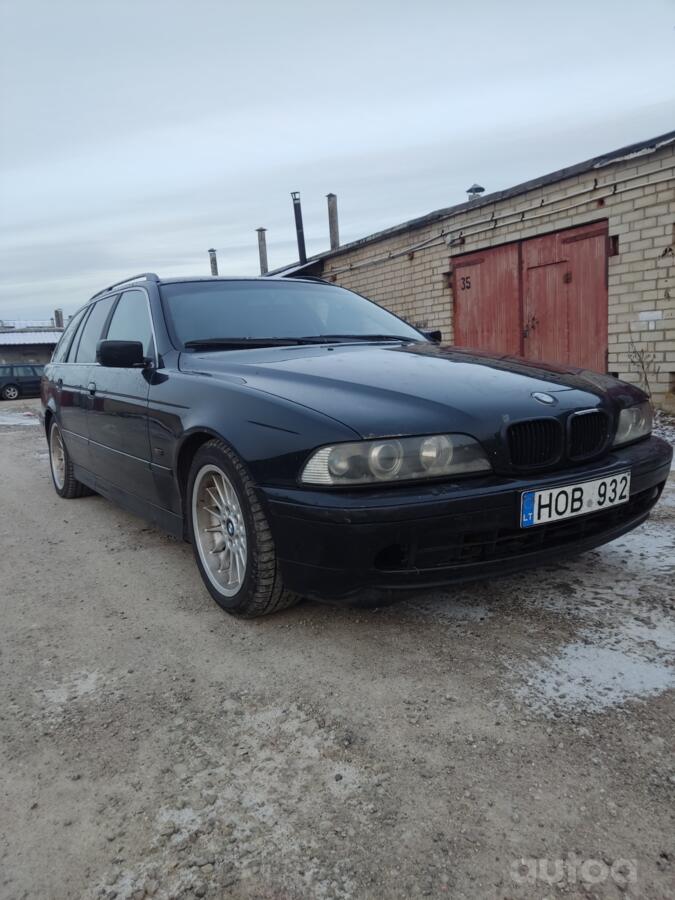 BMW 5 Series E39 Touring wagon