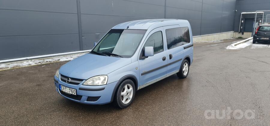 Opel Combo C Tour minivan