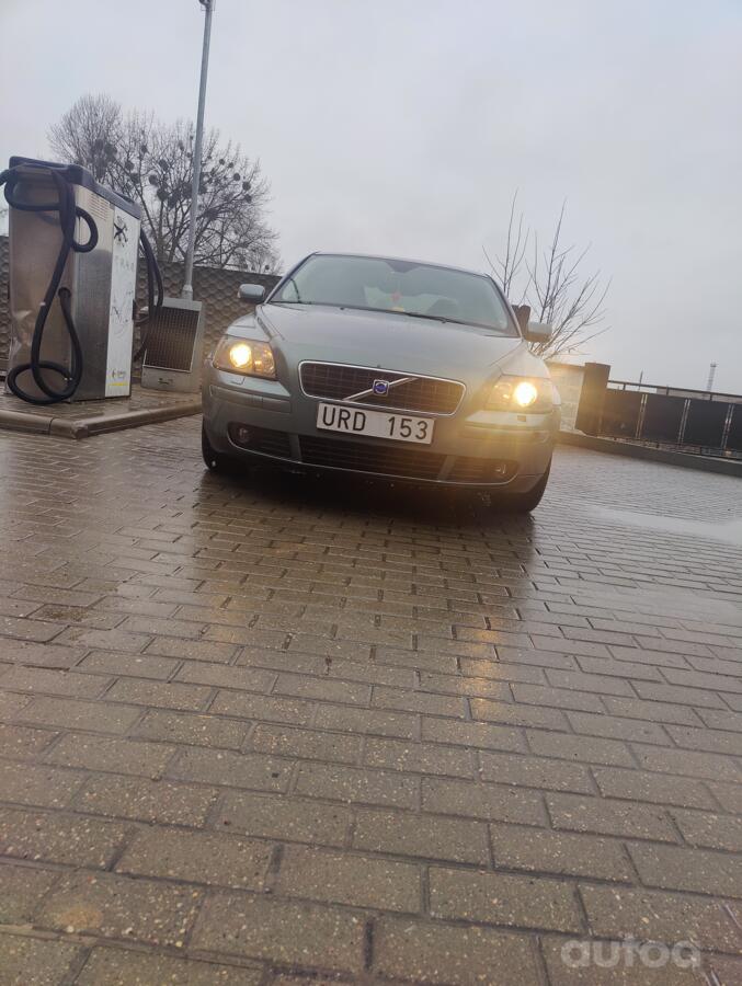 Volvo S40 2 generation Sedan