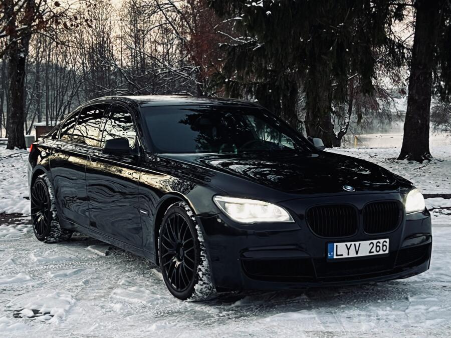 BMW 7 Series F01/F02 Sedan