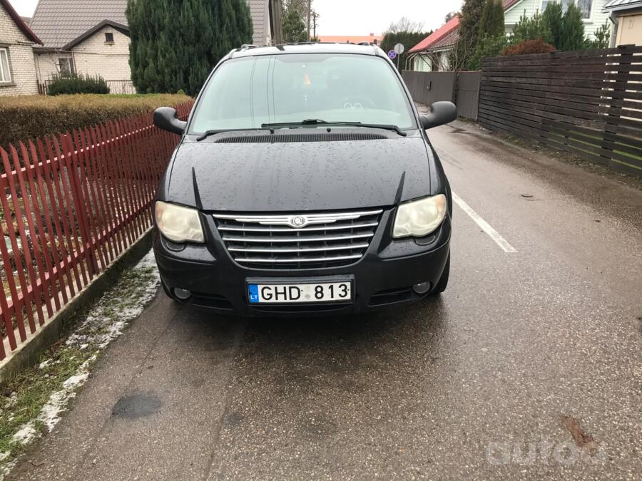 Chrysler Voyager 4 generation Grand minivan 5-doors